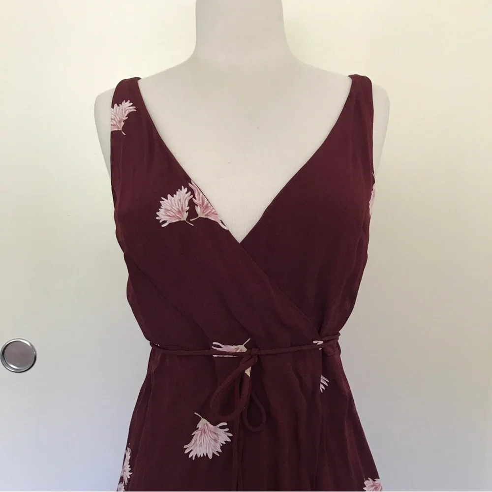 Ann Taylor Wine Red Floral Wrap Dress Size 0P - Picture 4 of 9